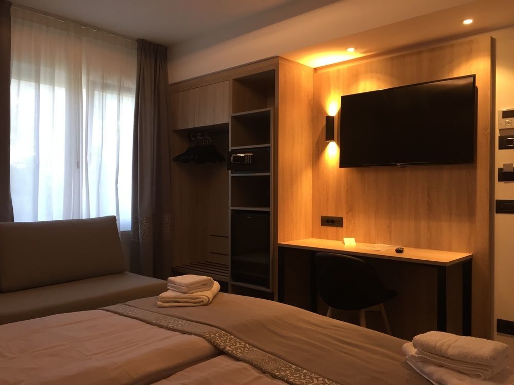 Tourist Hotel ブレッサノーネ エクステリア 写真